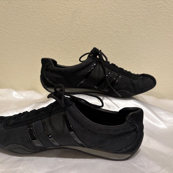 Coach Remonna Monogram Signature " C” logo Material Black Suede Patent trimming - Picture 3 of 10